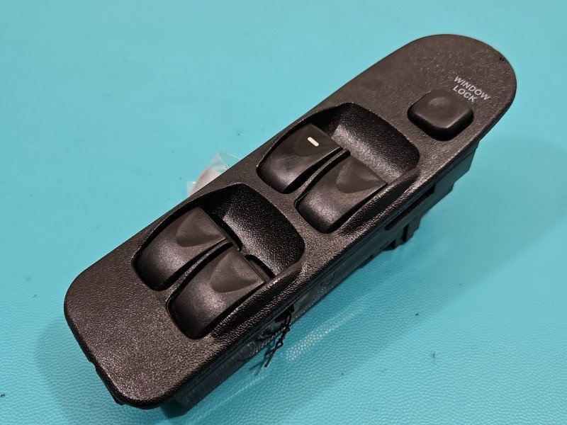 Przełącznik szyb Mitsubishi Space star Mitsubishi EU Przełącznik szyb Mitsubishi Space star Mitsubishi EU