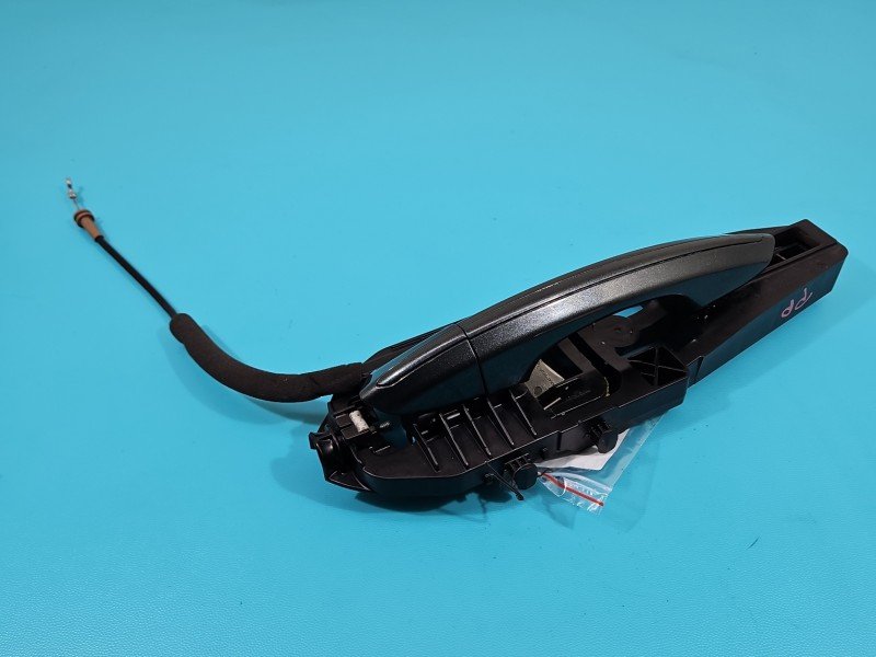 Klamka przód prawa zewnętrzna Ford Mondeo Mk5 0104139401X, 01041400003 Klamka przód prawa zewnętrzna Ford Mondeo Mk5 0104139401X, 01041400003