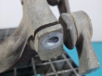 Zwrotnica lewa piasta przód 3.0 tdi AUDI A6 C7