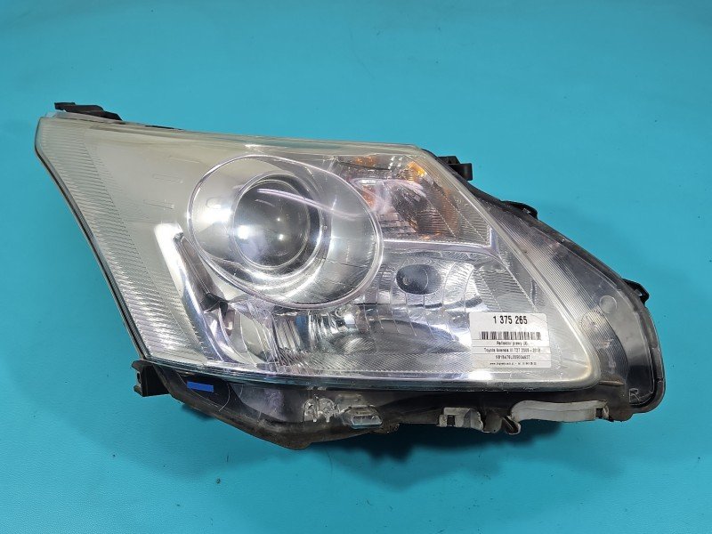 Reflektor prawy lampa przód Toyota Avensis III T27 EUROPA