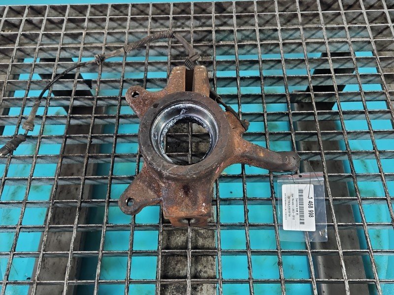 Zwrotnica lewa piasta przód 3.0 dti (ZD3-202) Opel Movano II