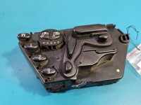 Przełącznik regulacji pamięci fotela prawy przód, uszkodzone mocowanie Mercedes W220