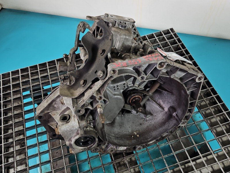 Skrzynia biegów Fiat Grande Punto 1.4 8V wiel Skrzynia biegów Fiat Grande Punto 1.4 8V wiel