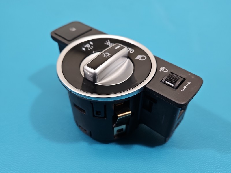 Przełącznik włącznik świateł MERCEDES W176 A2129050651