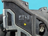Zamek przód lewy 7059967 Bmw e90 EUROPA Producent części: BMW, 7pin