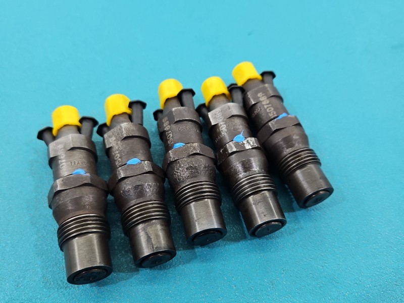 Wtryskiwacz Vw Transporter T4 068130202 2.4 d