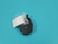 Czujnik kąta skrętu Opel Astra IV J 13579487