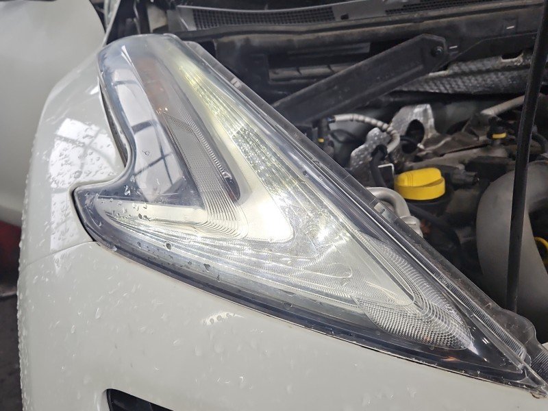 Reflektor prawy lampa przód Nissan Juke I F15 10-19 EUROPA Reflektor prawy lampa przód Nissan Juke I F15 10-19 EUROPA