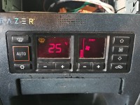 Konsola panel nawiewu Audi A3 8L 8L0820043B