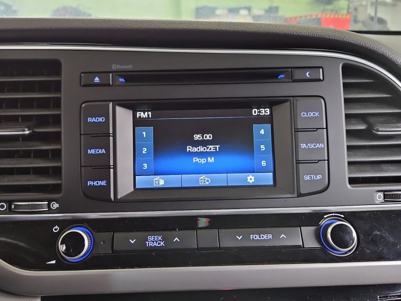 Radio fabryczne Hyundai Elantra VI 15-20 96180-F2700UAT radioodtwarzacz