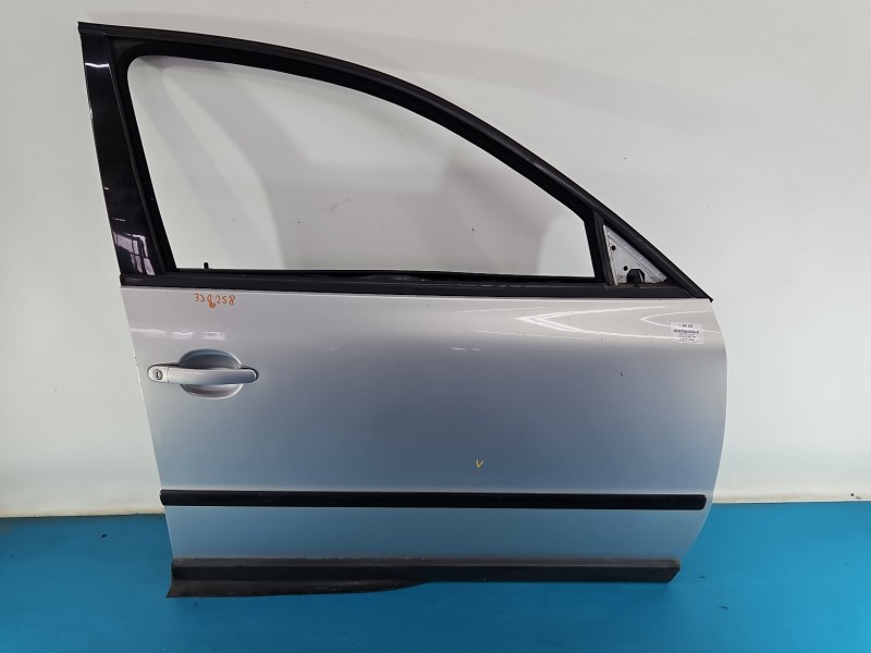 DRZWI PRZÓD PRAWE PASAŻERA Vw Passat B5 4d