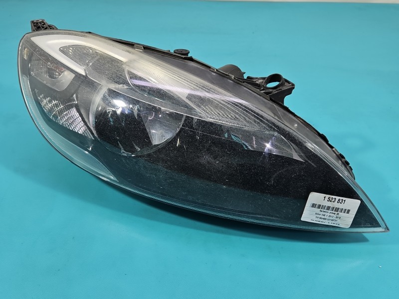 Reflektor prawy lampa przód Volvo V40 II 12- EUROPA