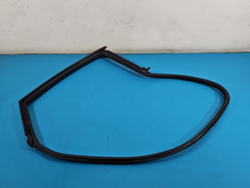 Uszczelka drzwi tył prawa Maserati Quattroporte VI 13-