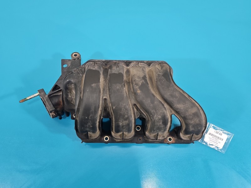 Kolektor ssący Toyota Corolla E12 2900307609 1.4 vvti