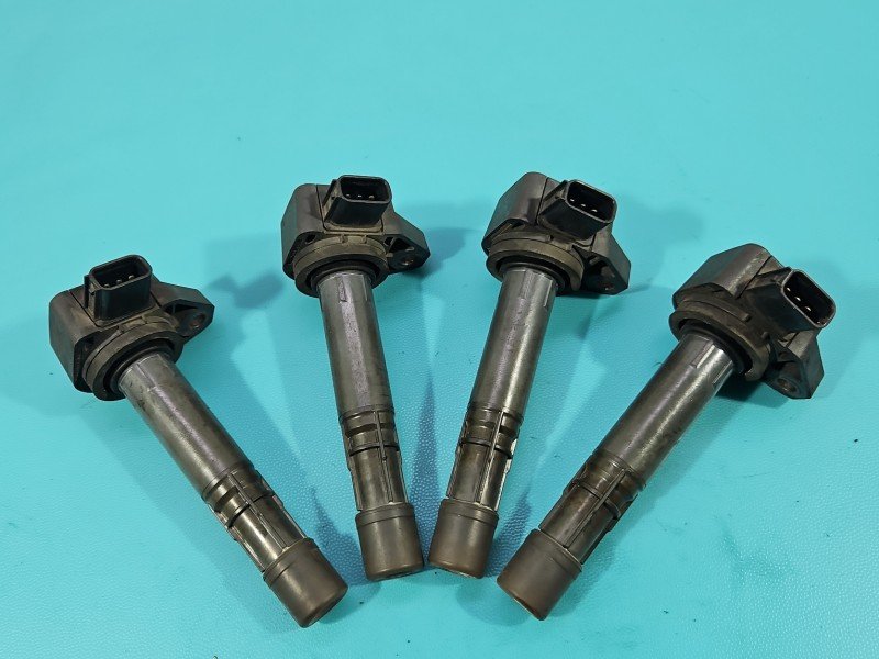 Cewka zapłonowa Honda Fr-v 099700-061 1.7 16V Producent części: Honda, 4SZT 3PIN