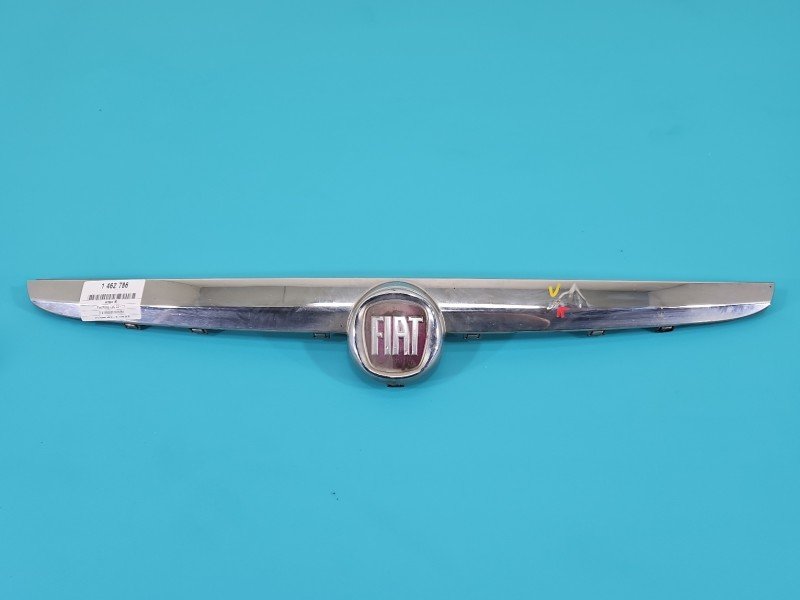 Atrapa grill Fiat Punto EVO 09-12 Atrapa grill Fiat Punto EVO 09-12