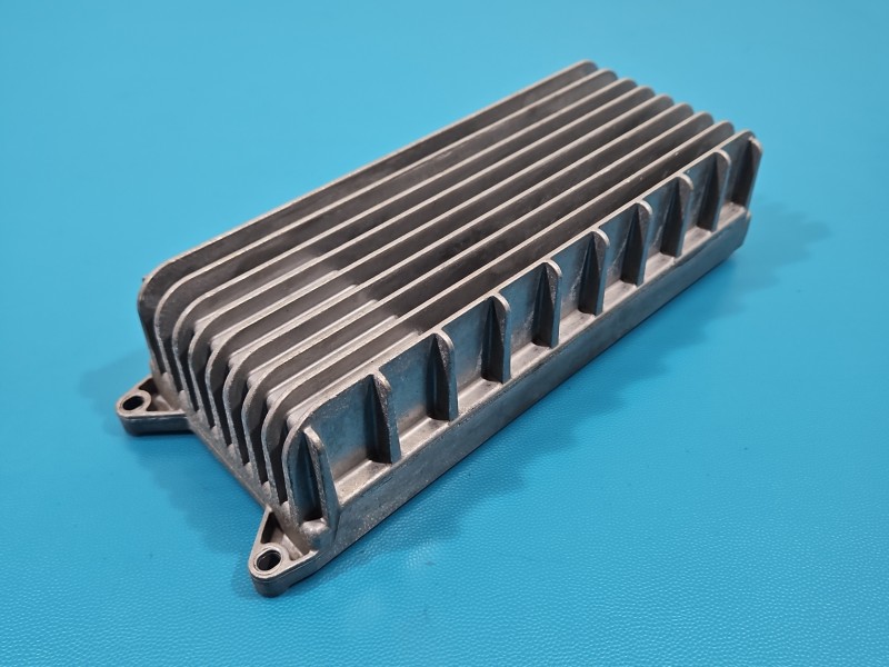 Wzmacniacz AUDI A4 B8