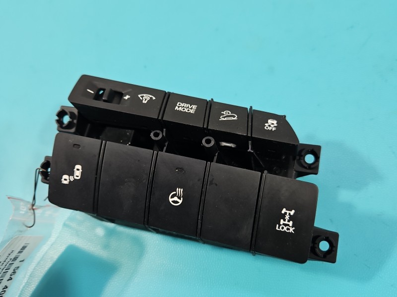 Przełącznik Panel sterowania Hyundai Santa Fe III 12–18 93700-2WFX0