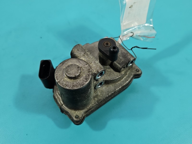 Nastawnik klap kolektora Audi A6 C6 A2C53106043, 059129086D 2.7 TDI