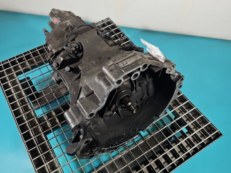 Skrzynia biegów Audi A4 B5 1.9 tdi Skrzynia biegów Audi A4 B5 1.9 tdi