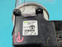 Halogen lewy Toyota Verso 09- 90008497, 81220-02110