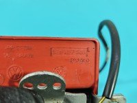 Zamek klapy tył 5Z6827505, 5Z0947561E Vw Fox HB Volkswagen, 2 pin
