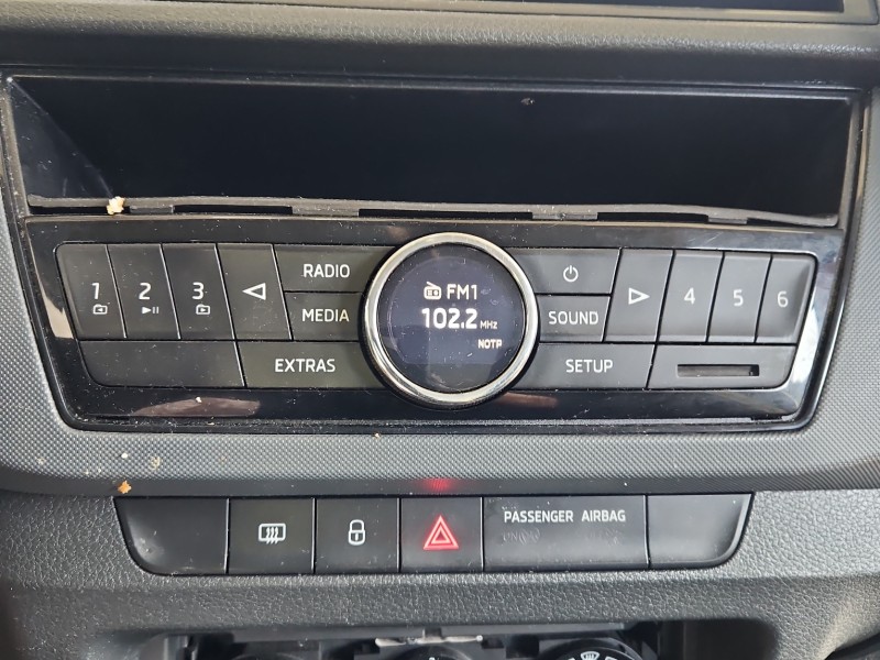 Radio fabryczne Skoda Fabia III 6V0035872B radioodtwarzacz