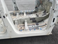 Próg prawy SŁUPEK ŚRODKOWY B Peugeot 3008 II HB 5d KWE