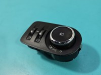 Przełącznik włącznik świateł Opel Corsa E 13470443