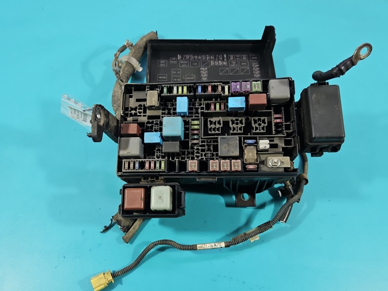 Skrzynka bezpieczników Toyota Land Cruiser 120 J120 82662-60331