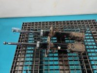 Amortyzator przód komplet lewy prawy Toyota Yaris III L+P