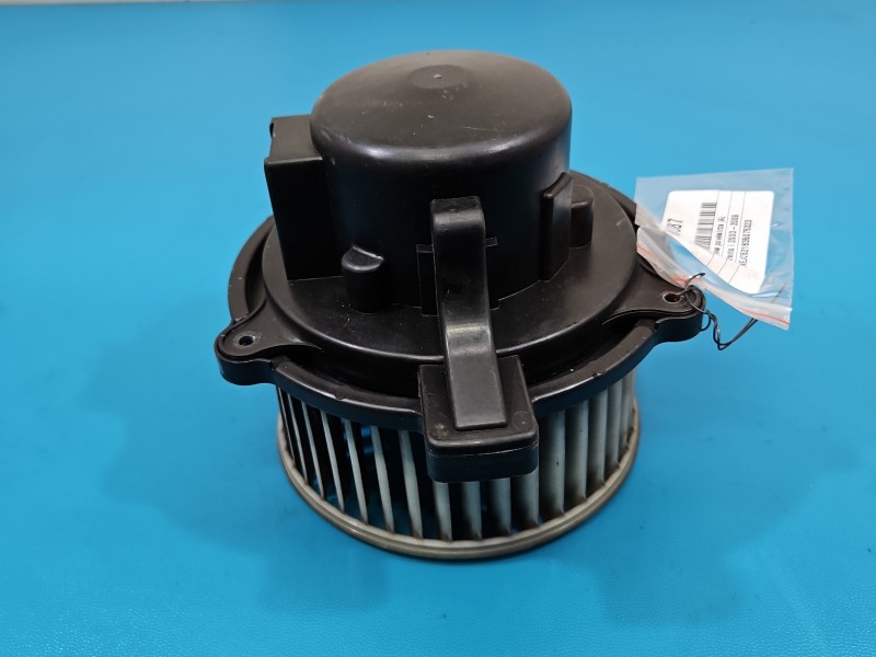 Dmuchawa nawiewu wentylator Kia Sorento I 03-09 europa