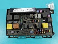 Skrzynka bezpieczników Opel Astra III H 743381-00, 13125865, 015349211