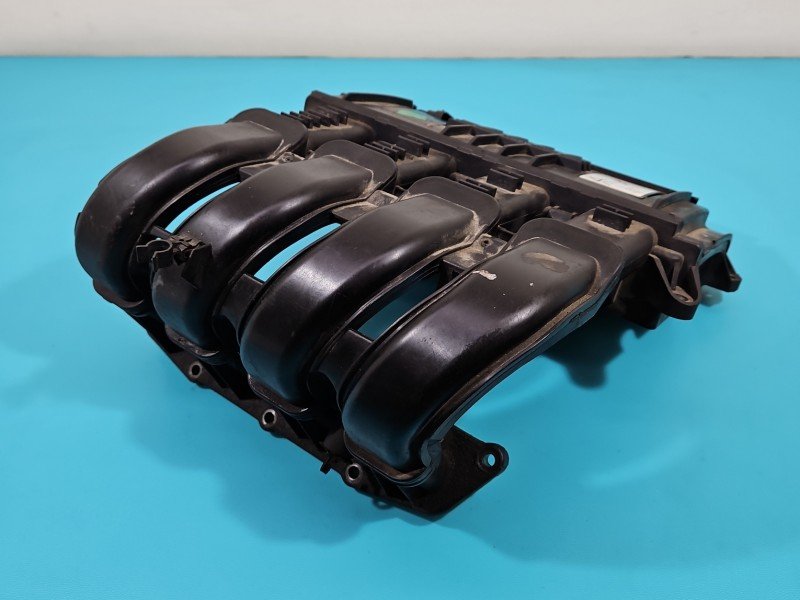 Kolektor ssący Renault Clio II 1.2 16V 8200087198, H8200052007