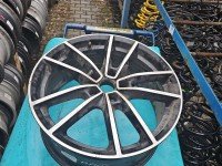 Felga aluminiowa 18" komplet alufelgi felgi Vw Passat CC