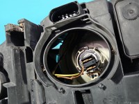 Reflektor prawy lampa przód Audi A4 B7 EUROPA