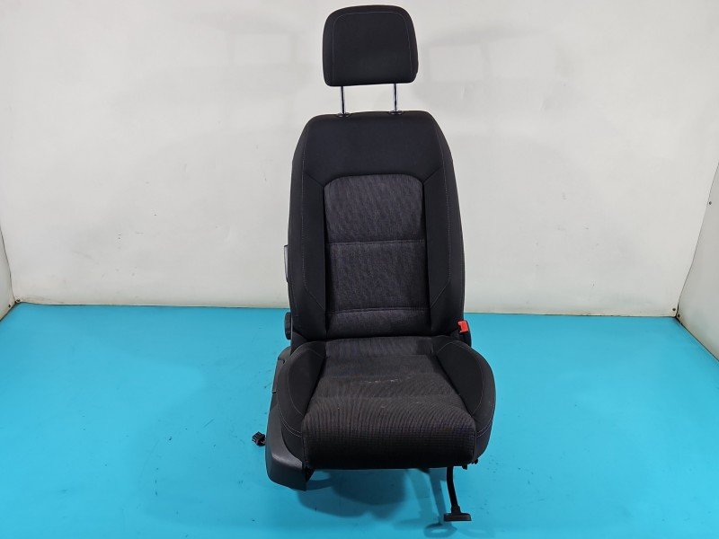 Fotel prawy przód pasażera Vw Passat B8 5d EUROPA
