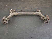Tylna belka oś tył Audi A4 B5 1.6 wiel