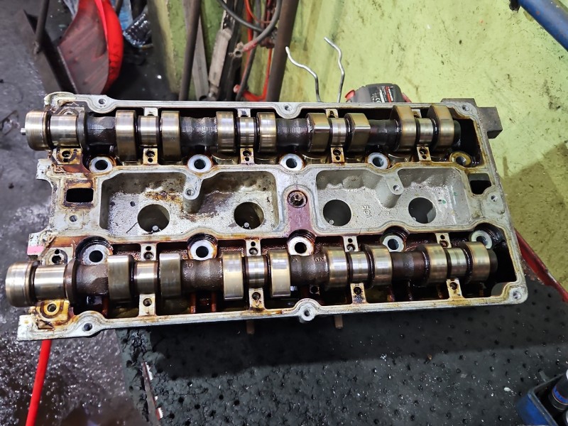 Głowica Opel Meriva A 9242094 1.8 16V