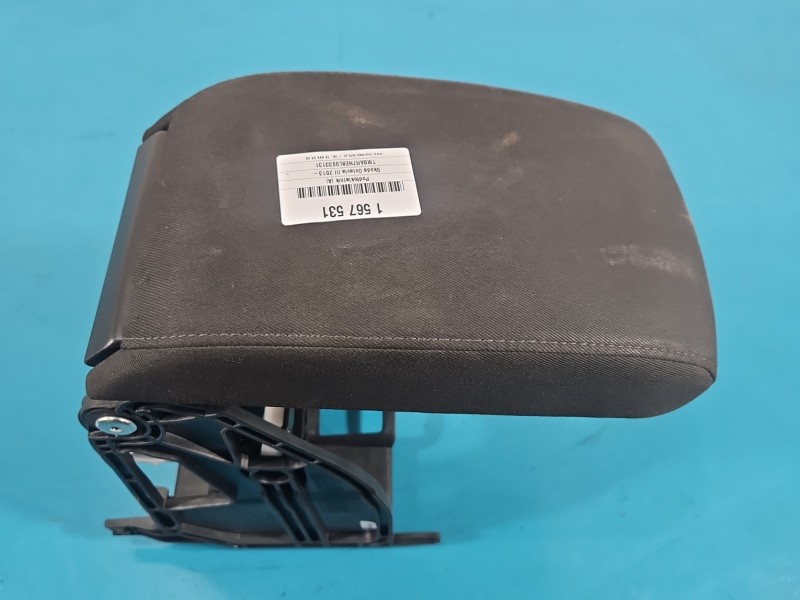 Podłokietnik TUNEL Skoda Octavia III 5E0864207 EUROPA