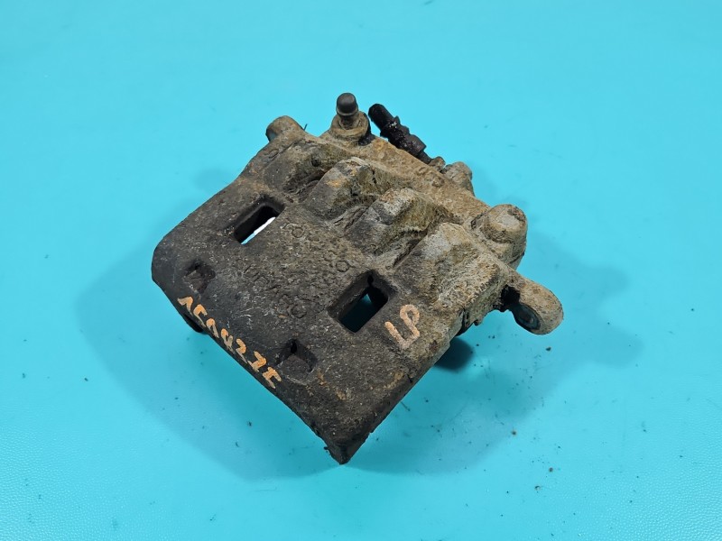 Zacisk przód lewy Subaru Legacy V 2.0 D boxer