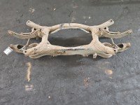 Tylna belka oś tył Peugeot 4007 2.2 hdi