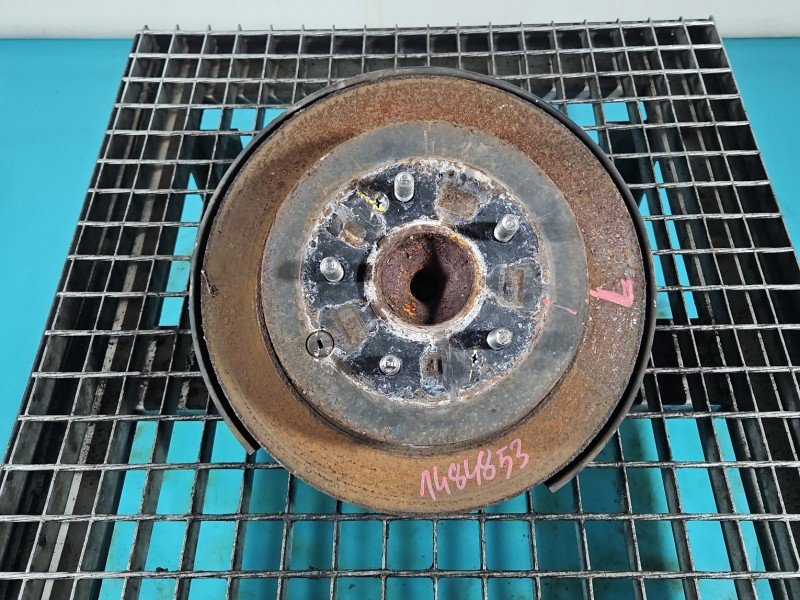 Piasta koła tył lewa zwrotnica łożysko Hyundai Tucson III 15-20 2.0 crdi Piasta koła tył lewa zwrotnica łożysko Hyundai Tucson III 15-20 2.0 crdi