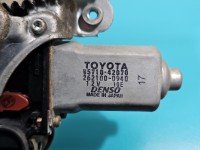 Podnośnik przód prawy Toyota Rav4 II 00- 85710-42070, 262100-0940 5d HB
