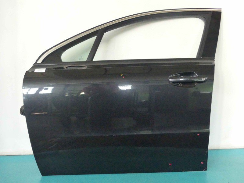 Drzwi przód lewe Peugeot 508 10-18 4d czarny EEHD