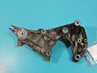 Mocowanie pompy wtryskowej uchwyt pompy wtryskowej Audi A6 C6 059130147H