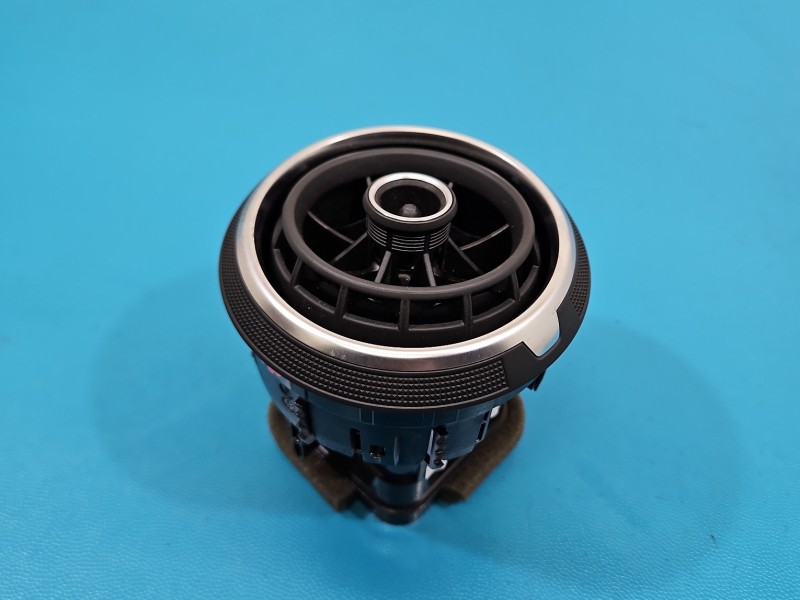 Kratka nawiewu Audi A3 8V 8V0820901B EUROPA