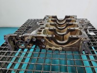 Podstawa pozostale AUDI Q7 I 4L 4.2 V8 FSI (BAR)