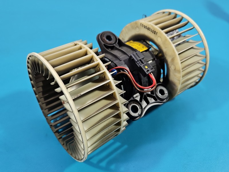 Dmuchawa nawiewu wentylator Land Range Rover III L322 01-12 europa 8385558