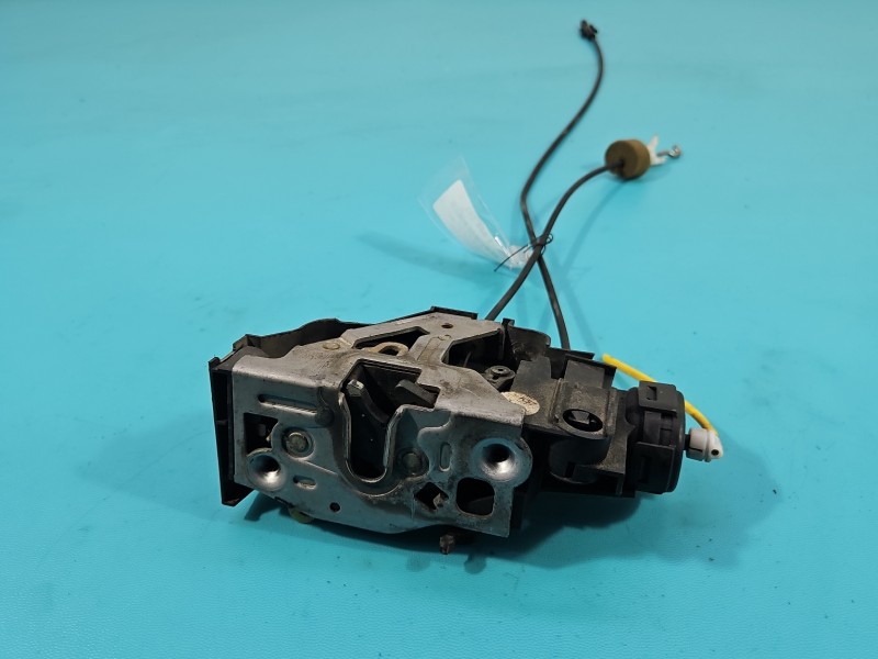 Zamek tył lewy Mercedes W168 Mercedes